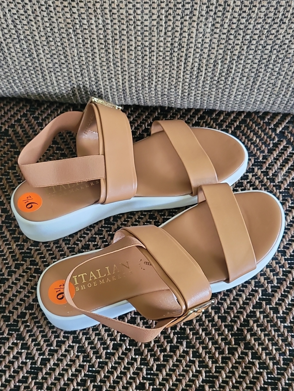 Italian Shoemakers Tan Strappy Sandals with White Sole Sz 9.5